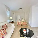 Lomas Del Club - Eaw Homes Apartment